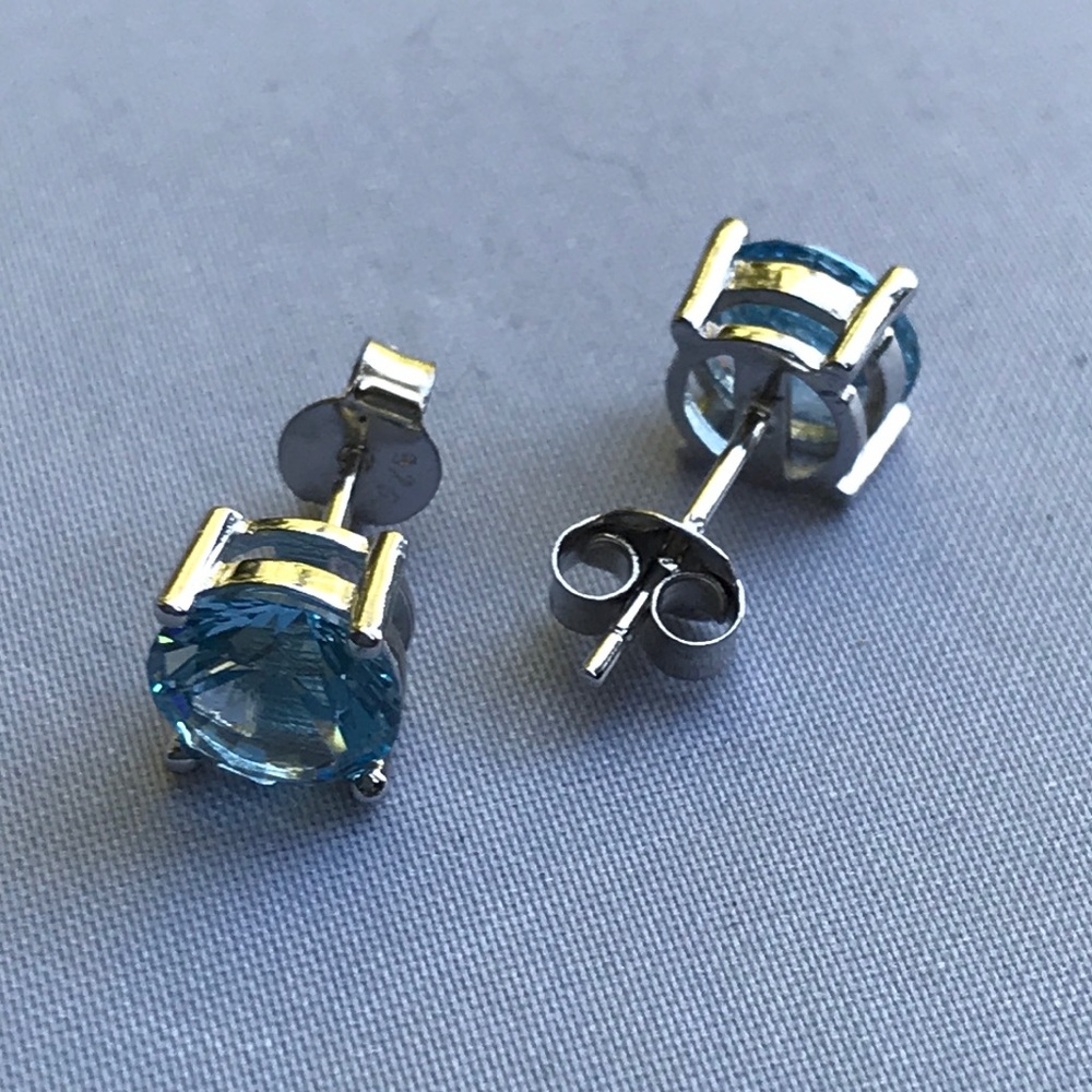 New! Sterling Silver Topaz Studs - Picture 5 of 9